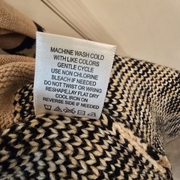 Women's Allie & Rob animal print deep pockets cardigan size Lg - Picture 9 of 9